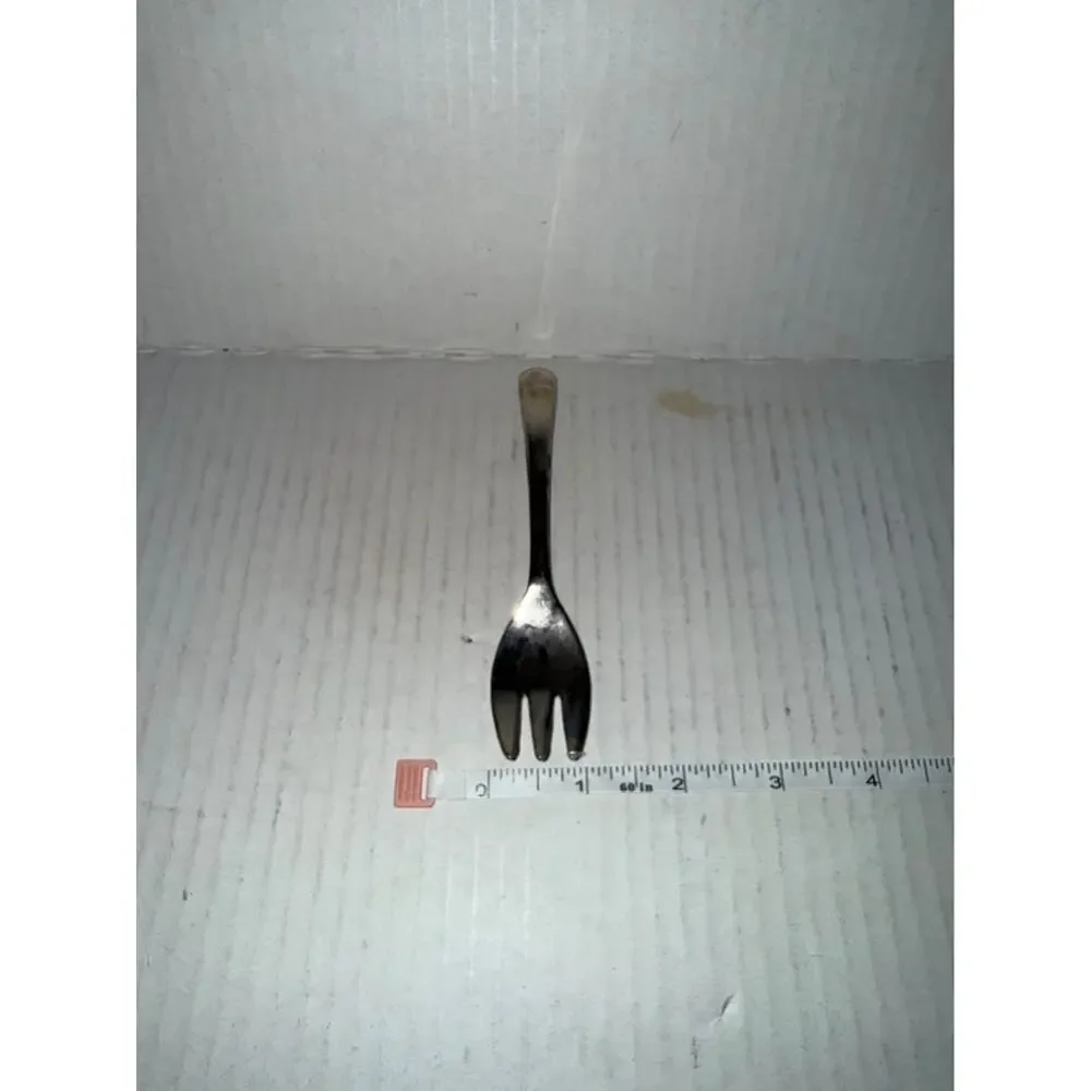 Vintage - SET OF 4 - Sheffield England - Silver Plate - Dessert/Appetizer Forks